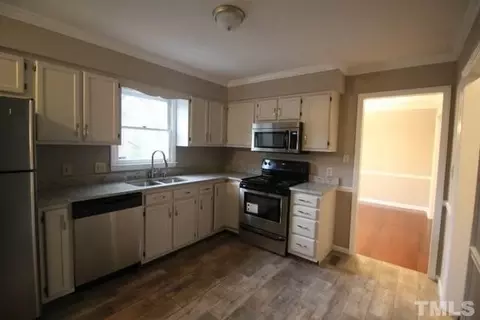 5 Spruce Knob Ct, Durham, NC 27705 photo 9