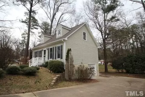 5 Spruce Knob Ct, Durham, NC 27705 photo 2