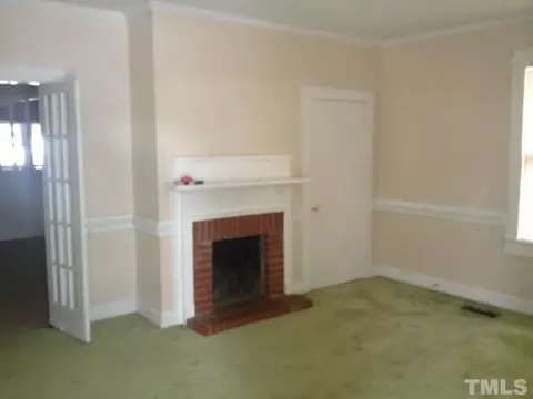 205 E K St E, Erwin, NC 28339 photo 4