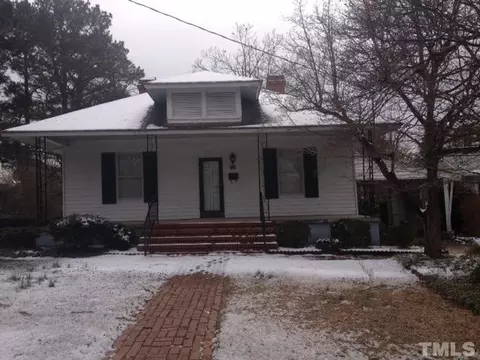 205 E K St E, Erwin, NC 28339 photo 2