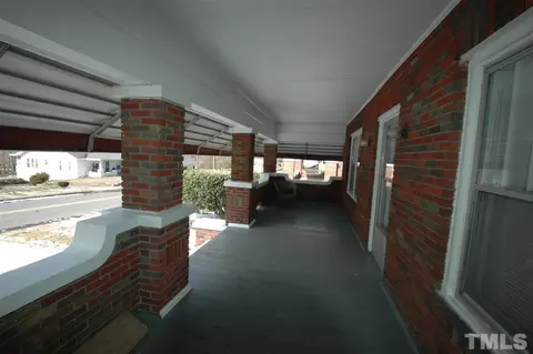 604 N Hyde Park Ave, Durham, NC 27703 photo 4