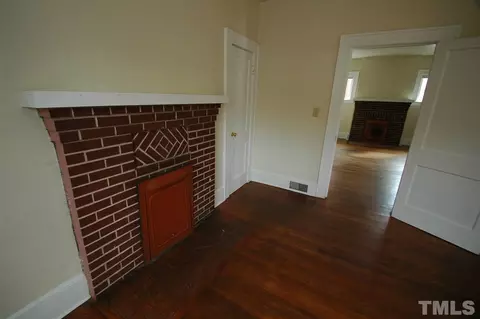 604 N Hyde Park Ave, Durham, NC 27703 photo 7
