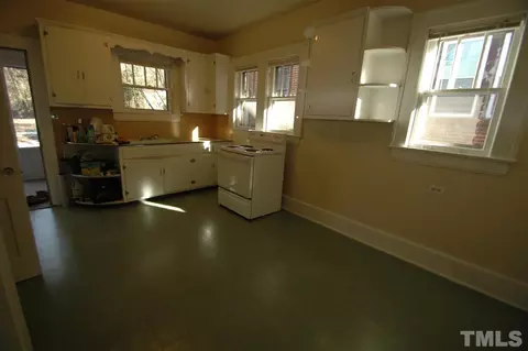604 N Hyde Park Ave, Durham, NC 27703 photo 16