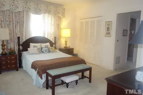 75 Beverly Dr, Durham, NC 27707 photo 12