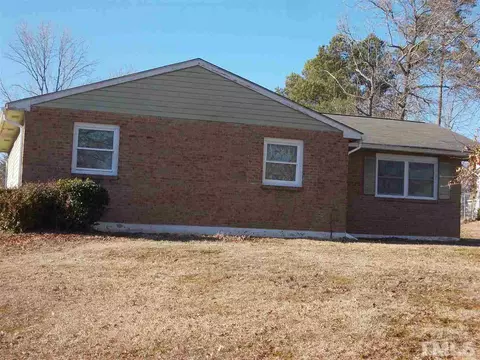 132 Cushman St, Durham, NC 27703 photo 3