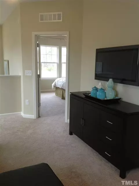 2055 October Dr, Durham, NC 27703 photo 7