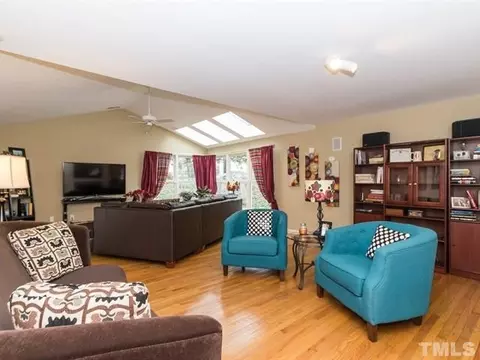 4516 Pitt St, Raleigh, NC 27609 photo 5