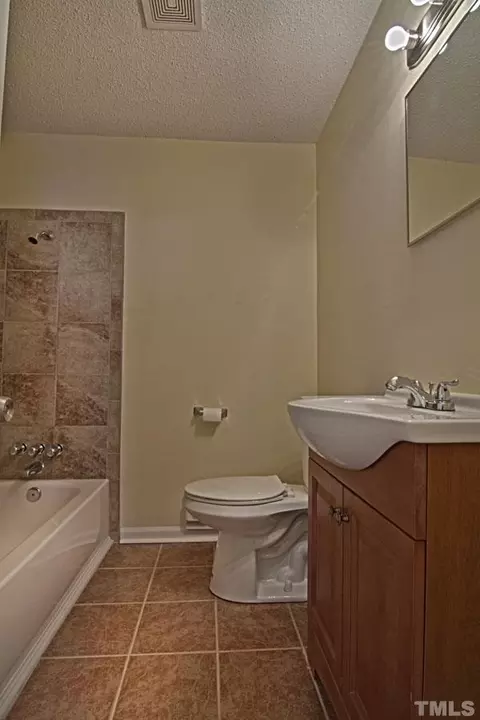 1628 Greenbriar Rd, Durham, NC 27701 photo 11