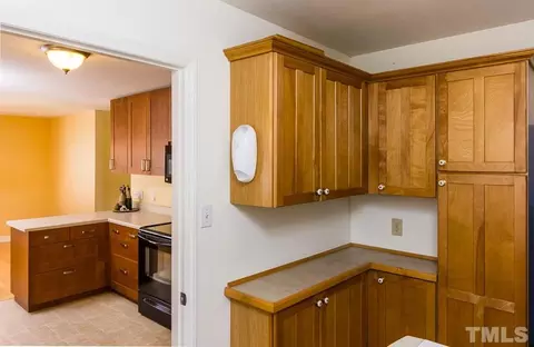 513 Chivalry Dr, Durham, NC 27703 photo 8