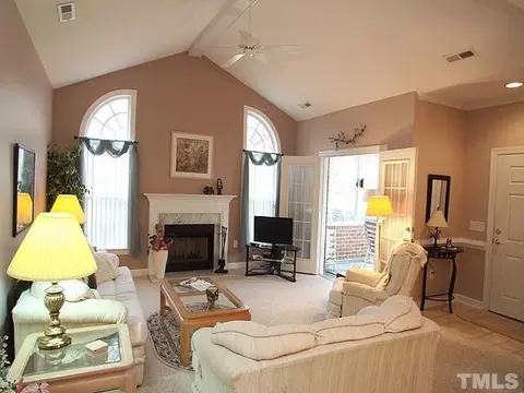 807 Coalburn Pl, Cary, NC 27511 photo 2
