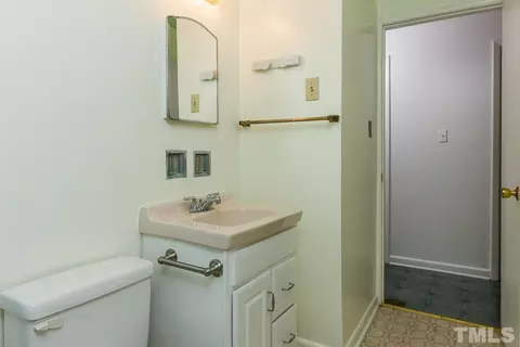 801 Lorain Ave, Durham, NC 27704 photo 16