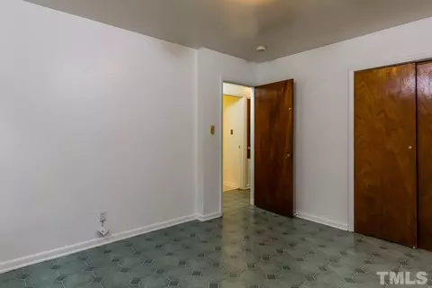 801 Lorain Ave, Durham, NC 27704 photo 9
