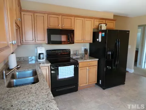 204 Edinburgh St, Stem, NC 27581 photo 7