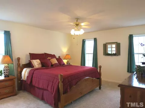554 Margaret Pl, Garner, NC 27529 photo 11