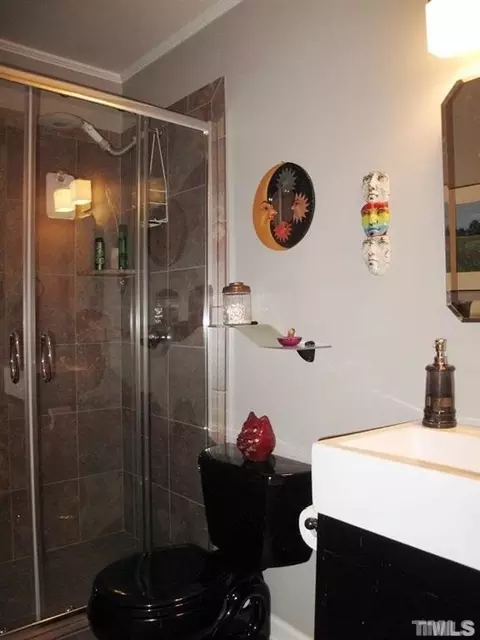 205 Plainview Ave, Raleigh, NC 27604 photo 9