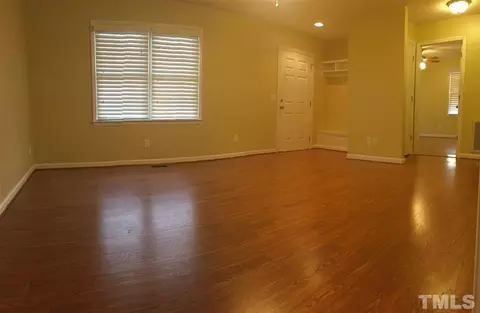 111 E Jackson St, Coats, NC 27521 photo 4