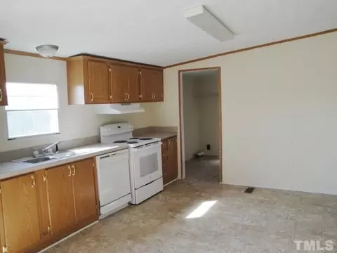 208 Falcon Run, Middlesex, NC 27557 photo 4