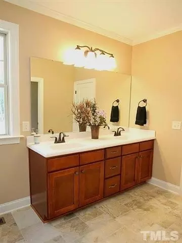 1098 Buggy Ln, Stem, NC 27581 photo 9