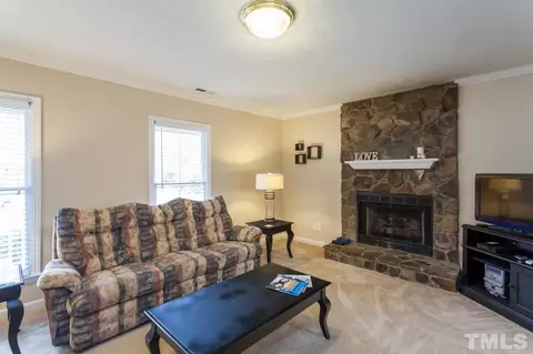5009 Long Leaf Dr, Durham, NC 27712 photo 7