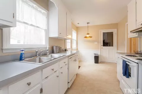 5009 Long Leaf Dr, Durham, NC 27712 photo 10