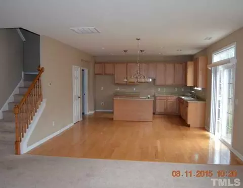 621 Ashburn Ln, Durham, NC 27703 photo 3
