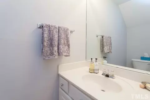 5541 Red Robin Rd, Raleigh, NC 27613 photo 17