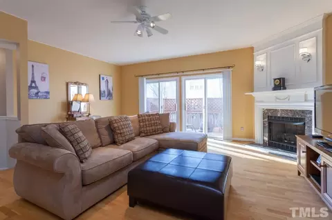 5541 Red Robin Rd, Raleigh, NC 27613 photo 2