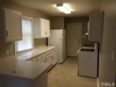 823 S Plum St, Durham, NC 27701 photo 5