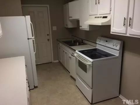 823 S Plum St, Durham, NC 27701 photo 10
