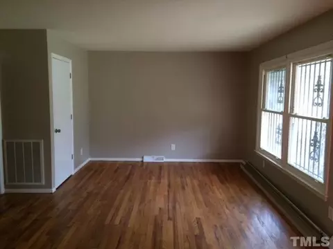 823 S Plum St, Durham, NC 27701 photo 6