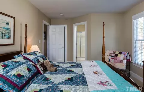3600 Yorkshire Dr, Durham, NC 27705 photo 16