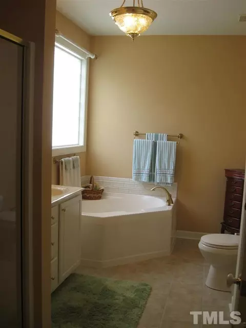 129 Boulder Dr, Clayton, NC 27520 photo 14