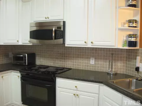 129 Boulder Dr, Clayton, NC 27520 photo 9