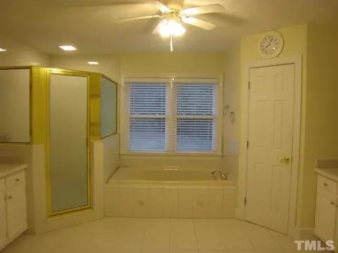 134 Aimee Ct, Bracey, VA 23919 photo 19
