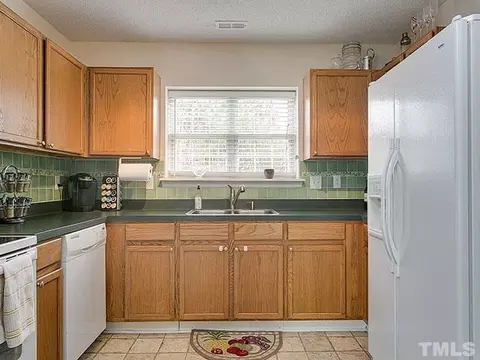 5003 Silhouette Dr, Durham, NC 27713 photo 10