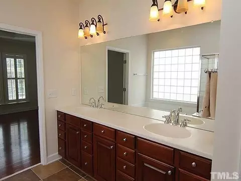 622 Aylestone Dr, Cary, NC 27519 photo 8