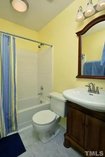 17 Mcbenson Pl, Durham, NC 27705 photo 11