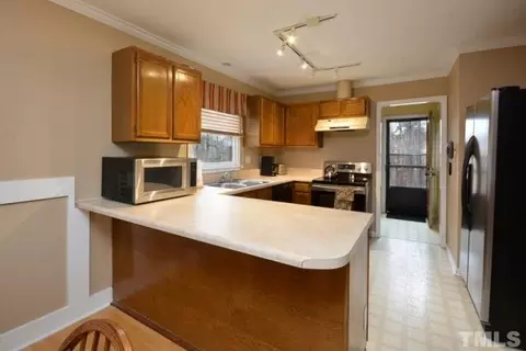 17 Mcbenson Pl, Durham, NC 27705 photo 7