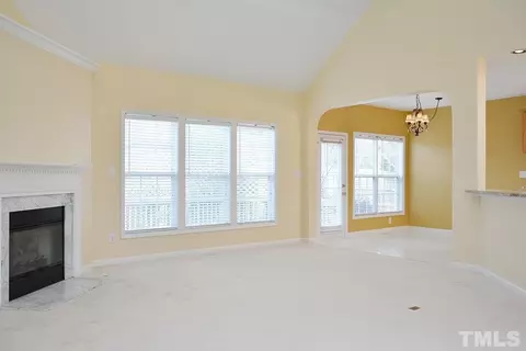 106 Keating Pl, Cary, NC 27518 photo 4