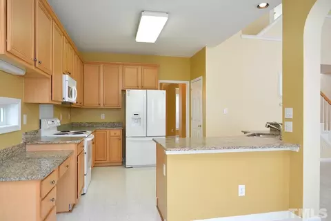 106 Keating Pl, Cary, NC 27518 photo 8