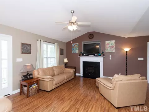 43 Jenna Ln, Dunn, NC 28334 photo 4