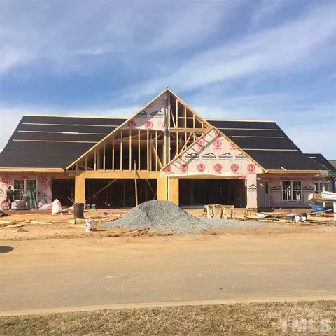 84 Glenfield Dr, Dunn, NC 28334 photo 2