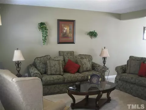 5 Kitty Hawk Ct, Durham, NC 27703 photo 7
