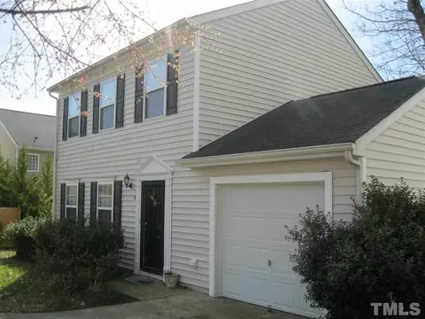 5 Kitty Hawk Ct, Durham, NC 27703 photo 2