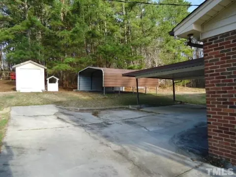 1507 Stallings Rd, Durham, NC 27703 photo 4
