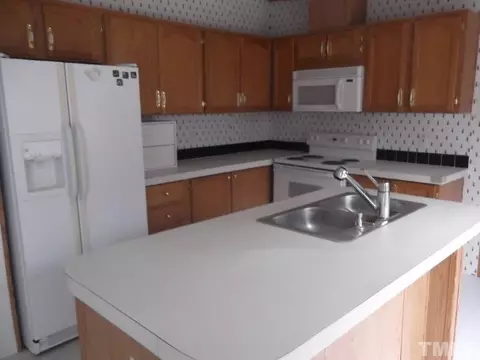 182 Everett Ave, Roxboro, NC 27574 photo 6