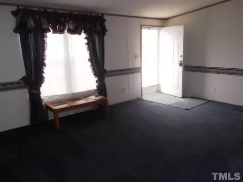 182 Everett Ave, Roxboro, NC 27574 photo 4