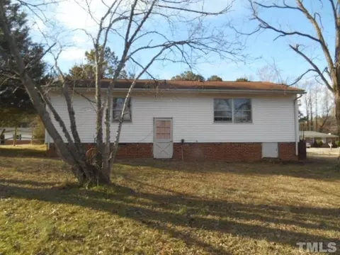 202 Gatewood Dr, Garner, NC 27529 photo 2