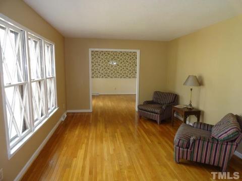 5701 Old Well St, Durham, NC 27704 photo 2