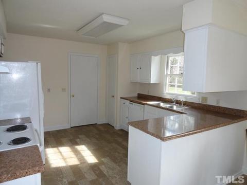 5701 Old Well St, Durham, NC 27704 photo 8